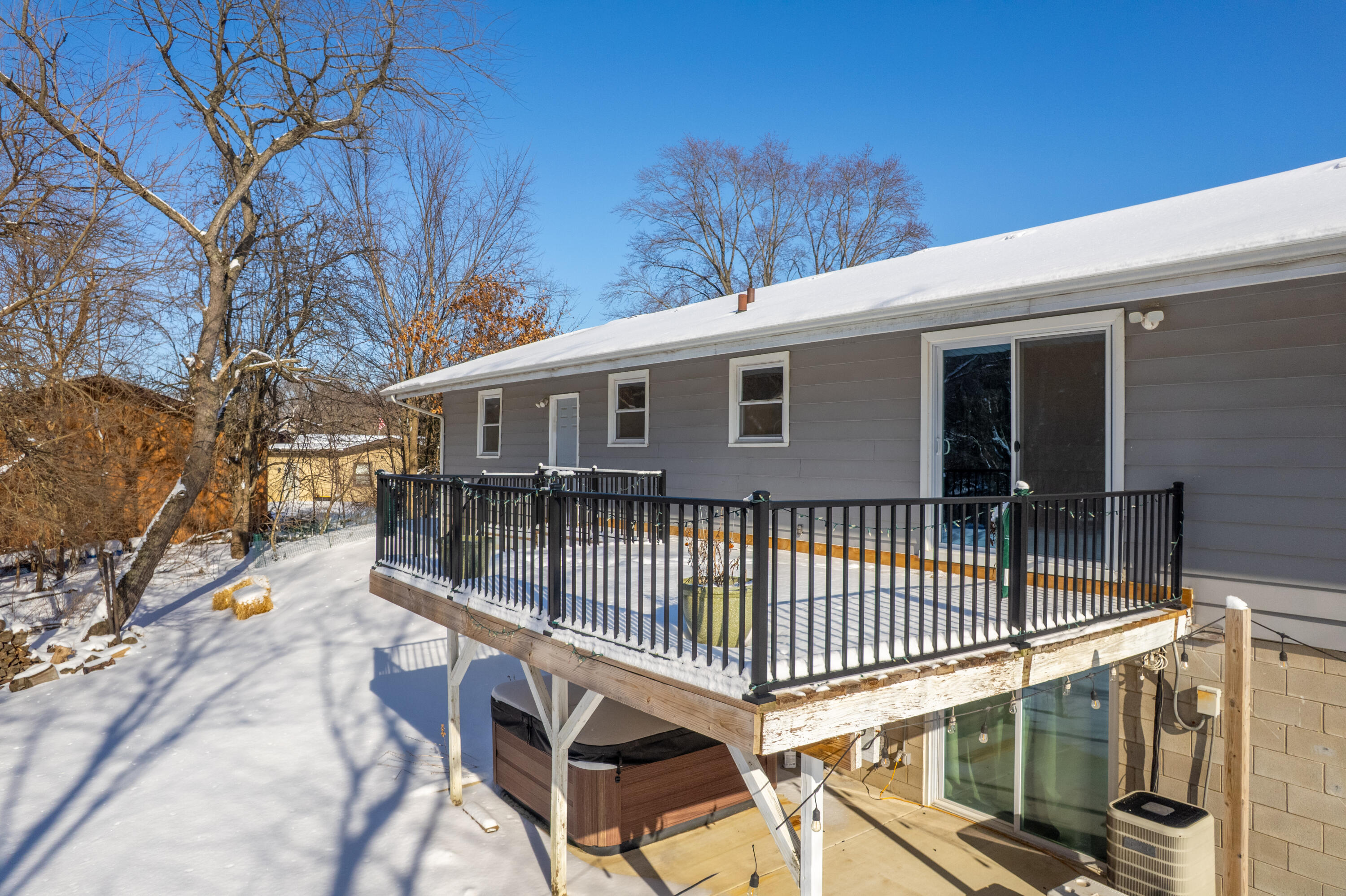 12418 White Oak Drive Crown Point, IN 46307 - Photo 5 of 52 3000x1998