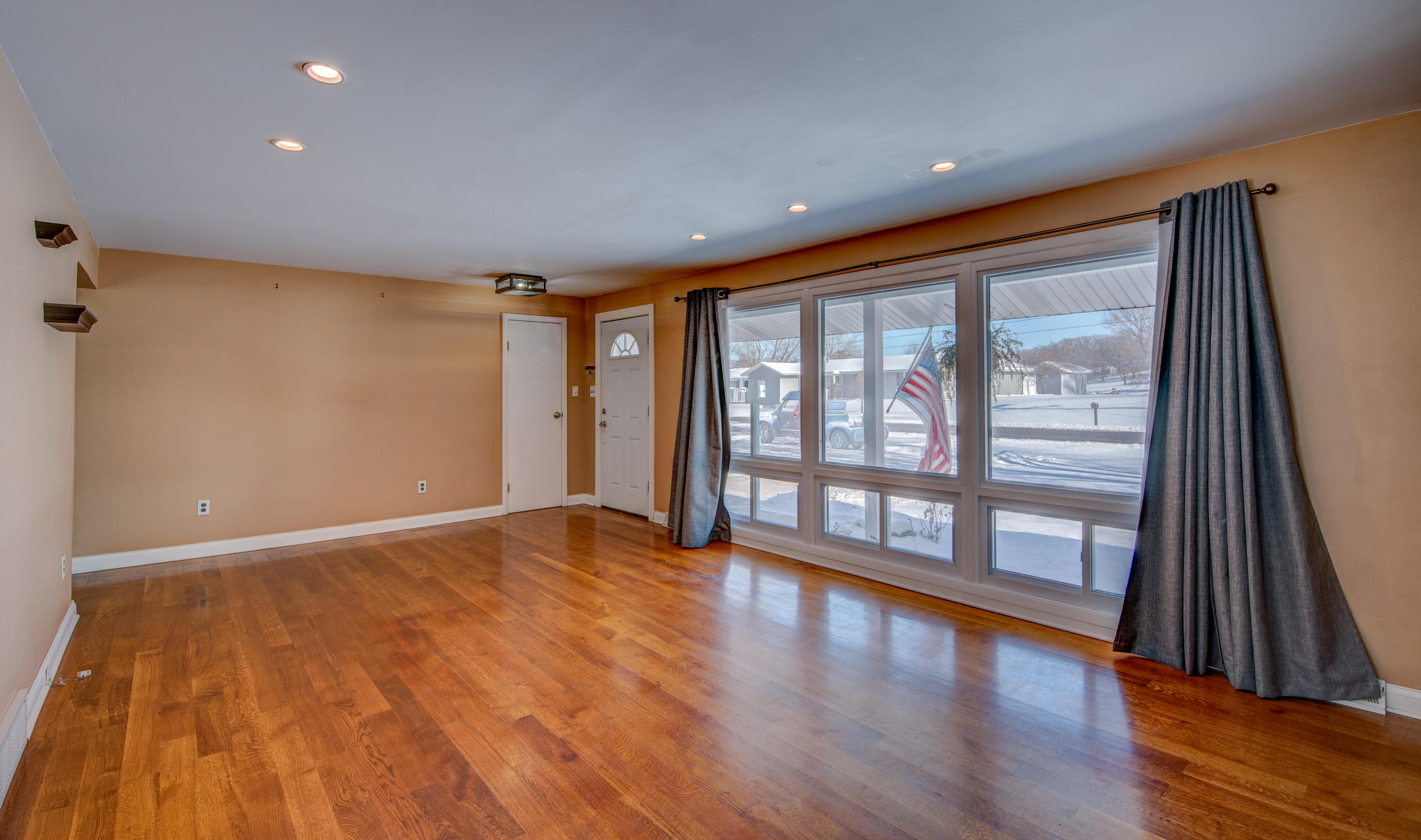 12418 White Oak Drive Crown Point, IN 46307 - Photo 10 of 52 3000x1775