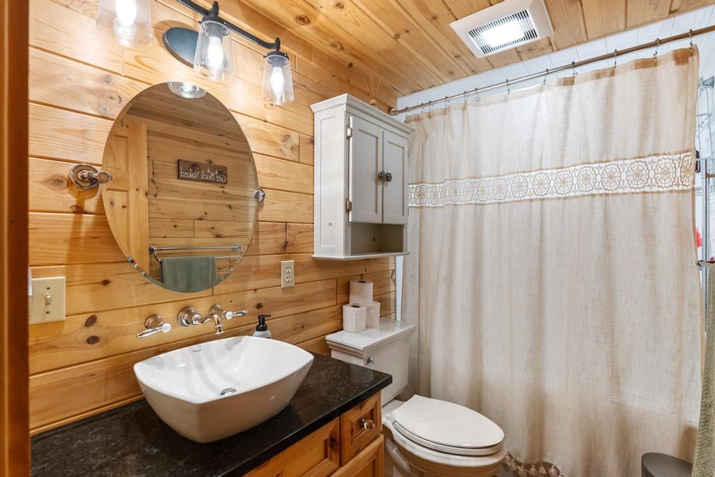 6885 Maple River Road Brutus, MI 49716 - Photo 19 of 51 Gallery Image 19