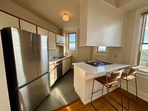 $1,150 | 2068 Walton Way, Unit 403, Augusta, GA 30904