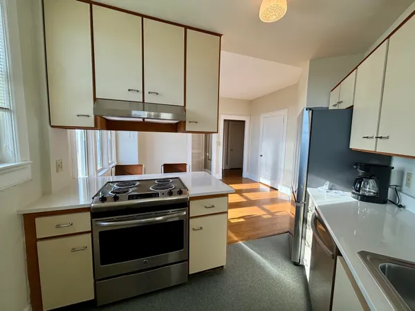 $1,150 | 2068 Walton Way, Unit 403, Augusta, GA 30904