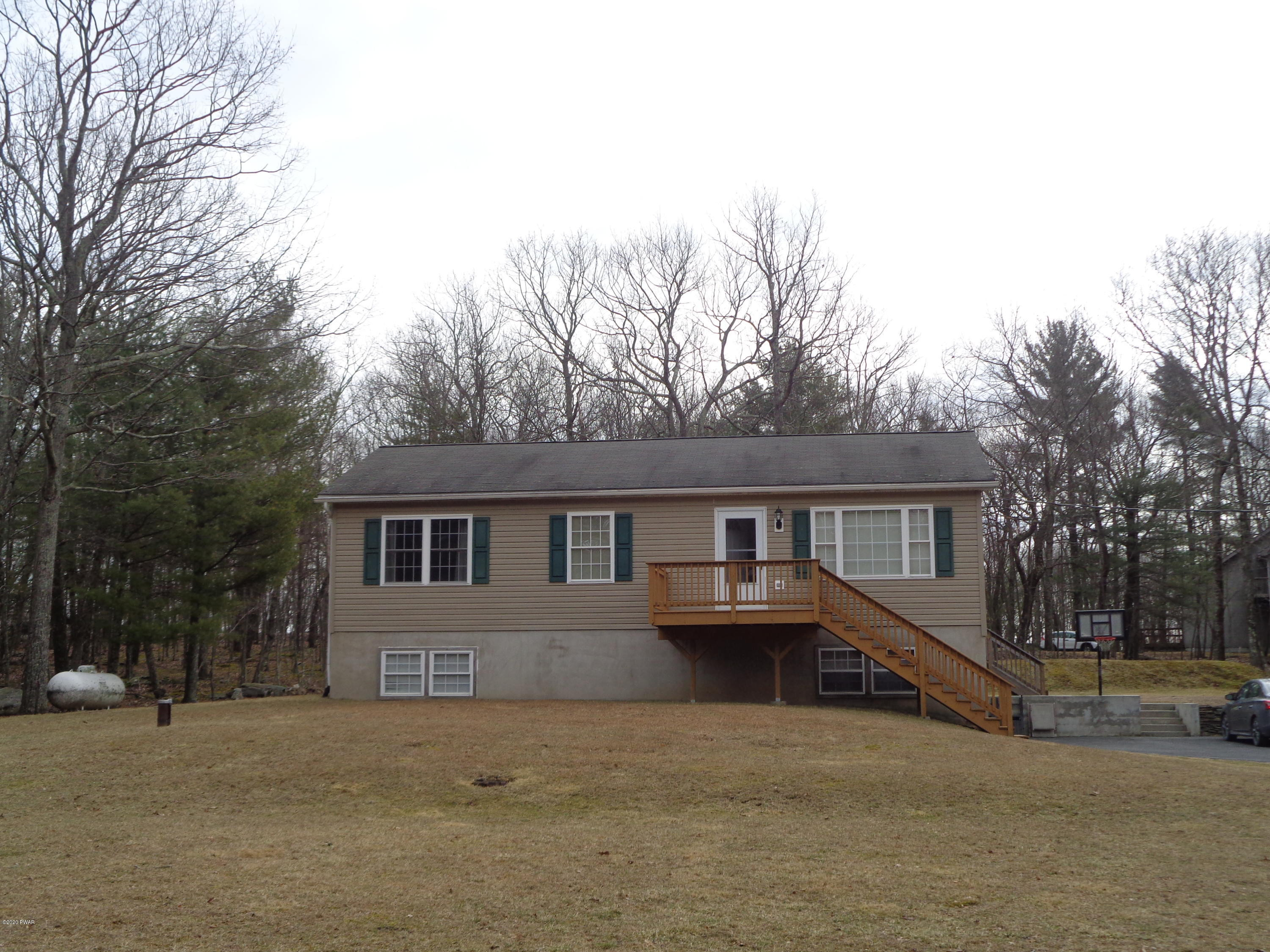 140 Nelson Road Milford, PA 18337 - Photo 3 of 7 Front Yard