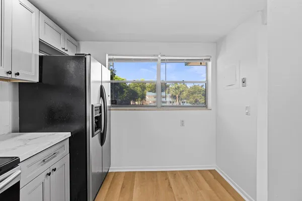 $2,000 | 6075 North Sabal Palm Boulevard, Unit 301, Tamarac, FL 33319