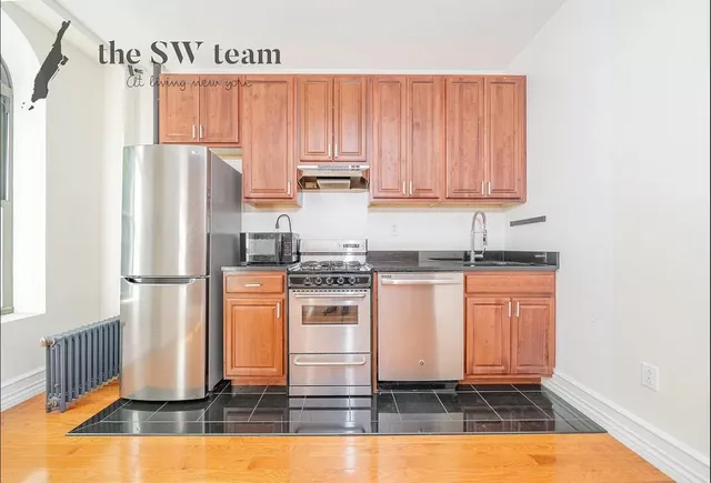 $3,270 | 65 West 106th Street, Unit 1F | Upper West Side