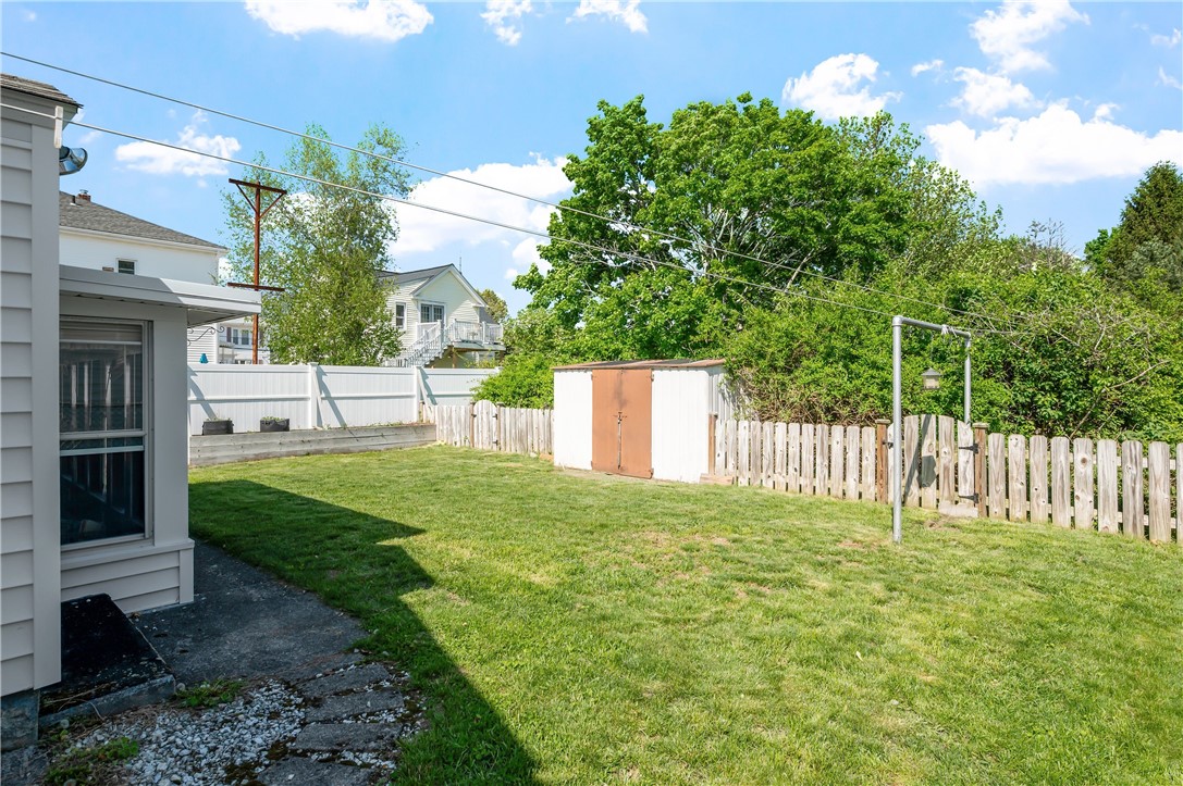 26 Cranston Street Woonsocket, RI 02895 - Photo 3 of 22