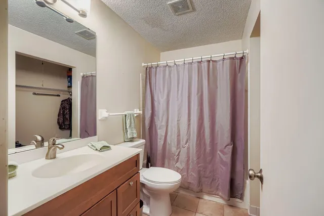 $104,900 | 1601 North Innsbruck Drive, Unit 250NE, Fridley, MN 55432