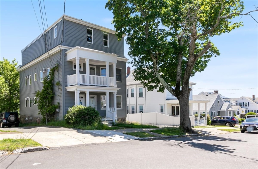 87 Bellevue Road Lynn, MA 01904 - Photo 2 of 38