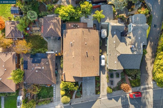 an aerial view of multiple house