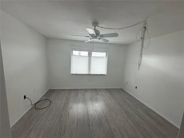 $1,600 | 649 South Tamiami Trail, Unit 310, Venice, FL 34285