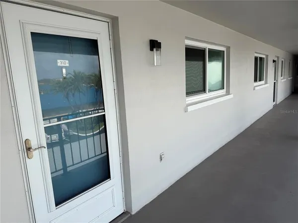 $1,600 | 649 South Tamiami Trail, Unit 310, Venice, FL 34285