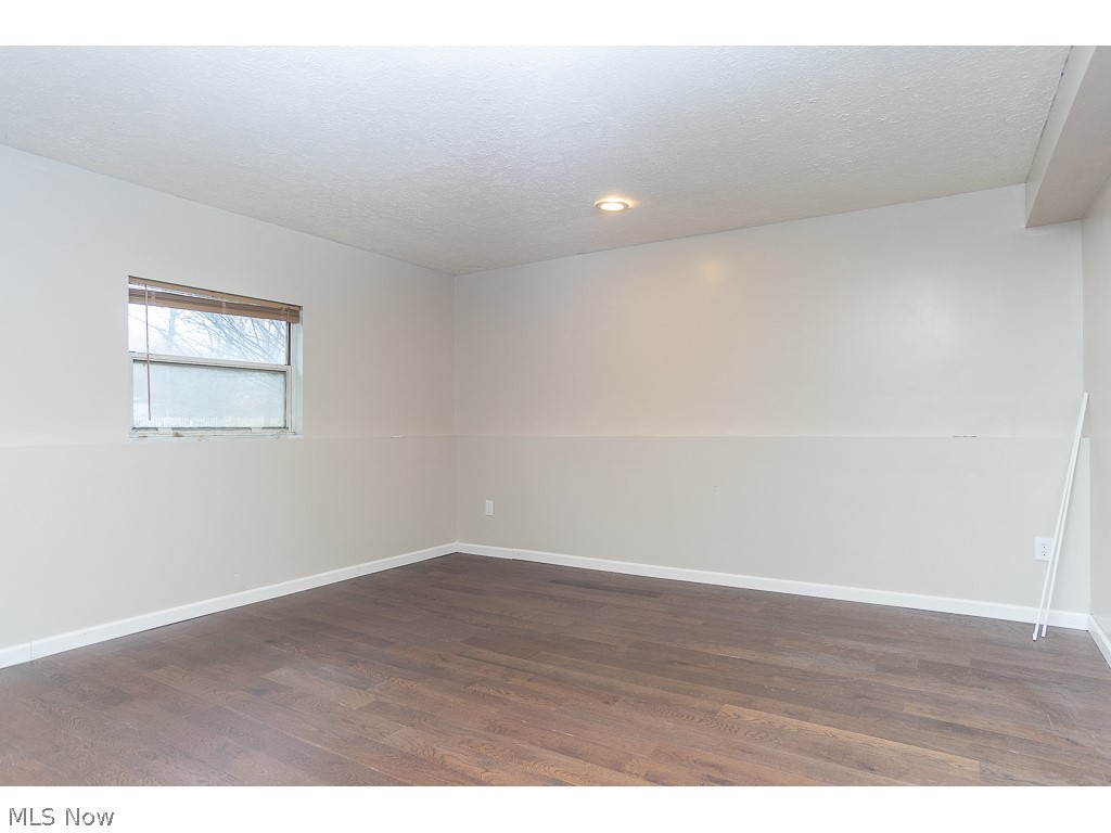 3984 Green Road Perry, OH 44081 - Photo 5 of 6
