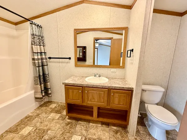$179,900 | 60 Quaboag Valley, Ware, MA 01082