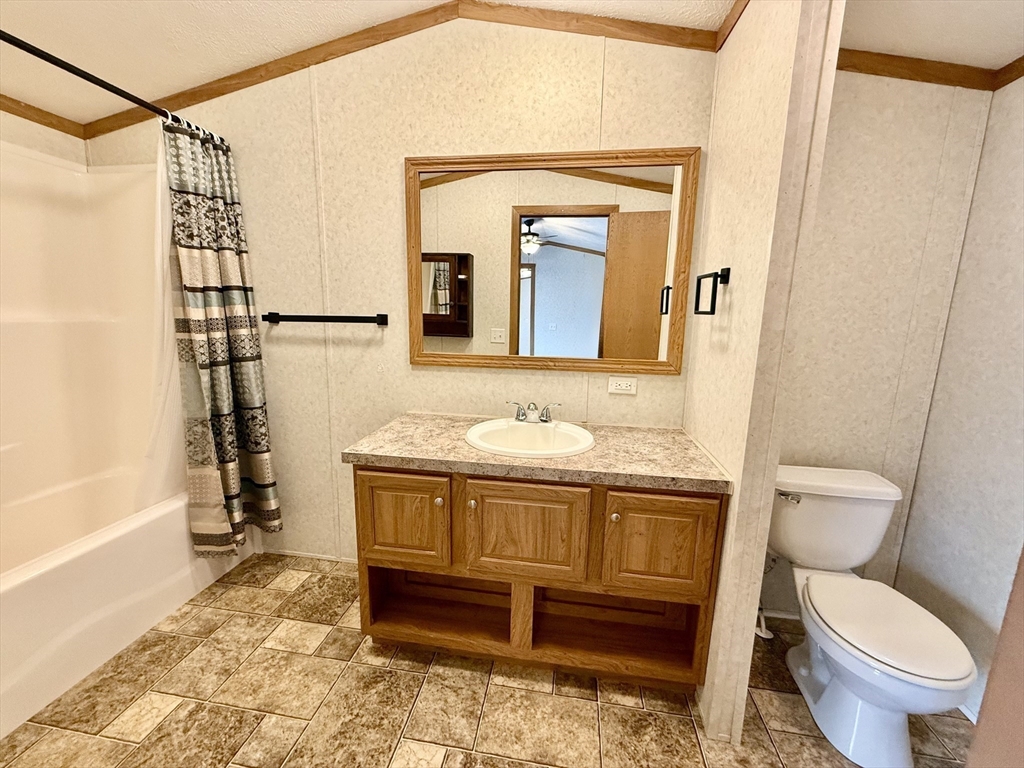 60 Quaboag Valley Ware, MA 01082 - Photo 13 of 25