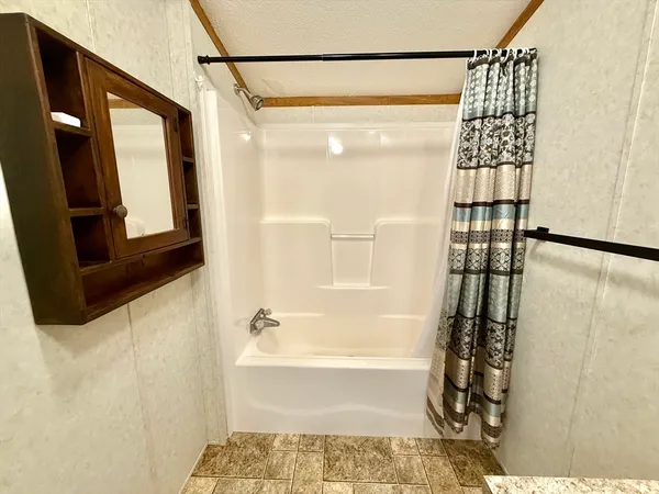 $179,900 | 60 Quaboag Valley, Ware, MA 01082
