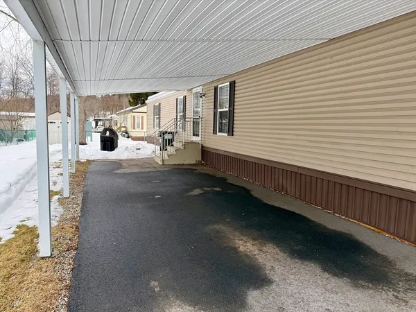$179,900 | 60 Quaboag Valley, Ware, MA 01082