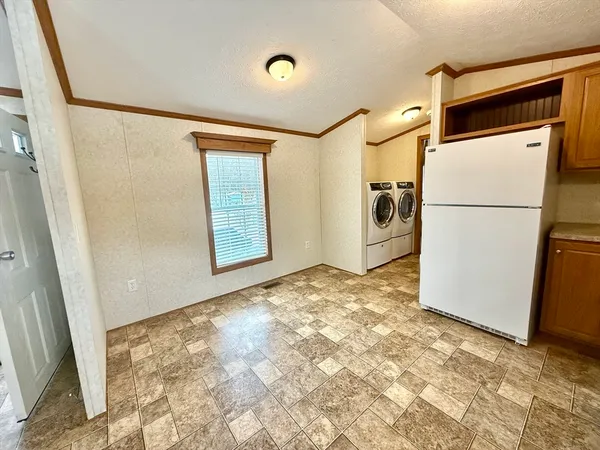$179,900 | 60 Quaboag Valley, Ware, MA 01082
