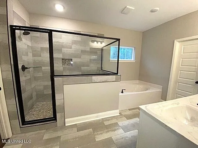 $299,992 | 1930 Smart Road, Como, MS 38619