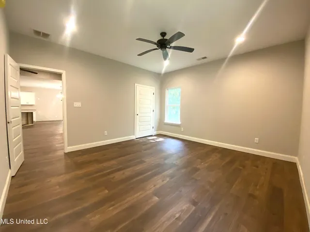 $299,992 | 1930 Smart Road, Como, MS 38619