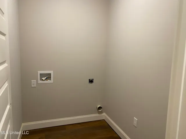 $299,992 | 1930 Smart Road, Como, MS 38619