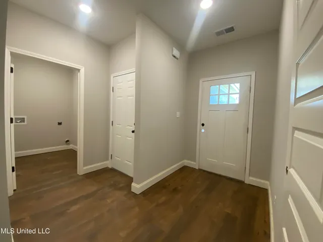 $299,992 | 1930 Smart Road, Como, MS 38619