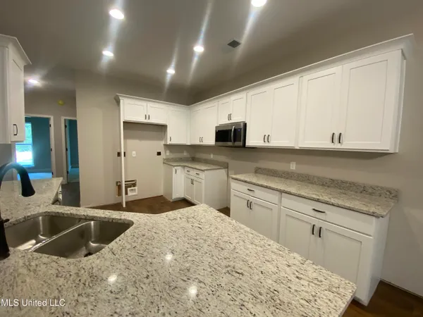 $295,000 | 1930 Smart Road, Como, MS 38619