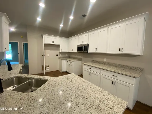 $299,992 | 1930 Smart Road, Como, MS 38619