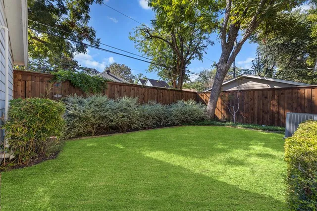 $1,075,000 | 5242 Merrimac Avenue, Dallas, TX 75206