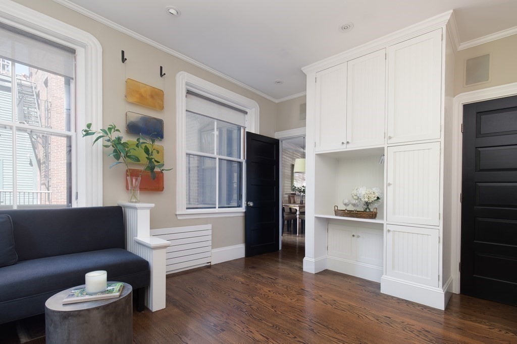 132 Myrtle Street, Unit 1 Boston, MA 02114 - Photo 12 of 25