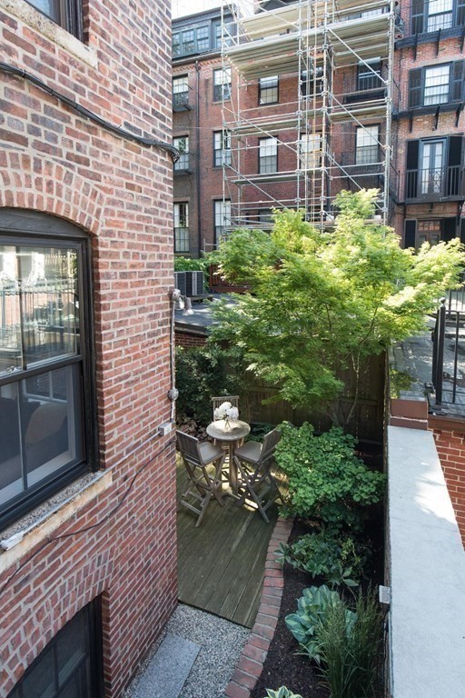 132 Myrtle Street, Unit 1 Boston, MA 02114 - Photo 22 of 25