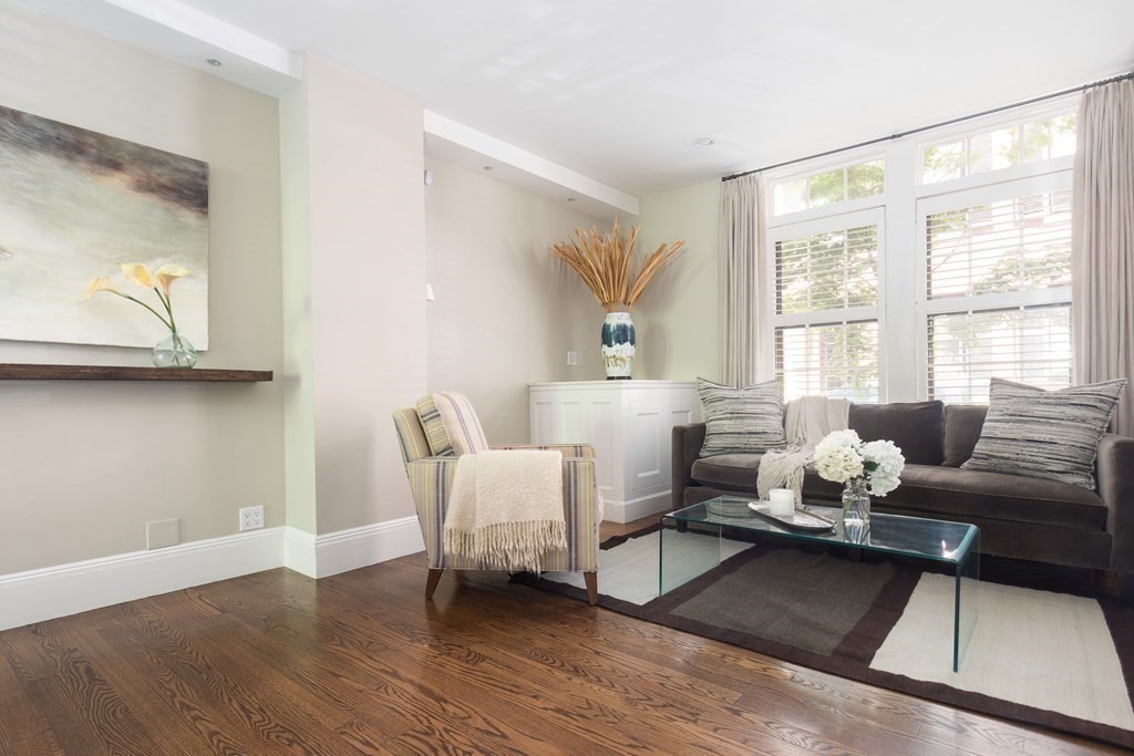 132 Myrtle Street, Unit 1 Boston, MA 02114 - Photo 5 of 25