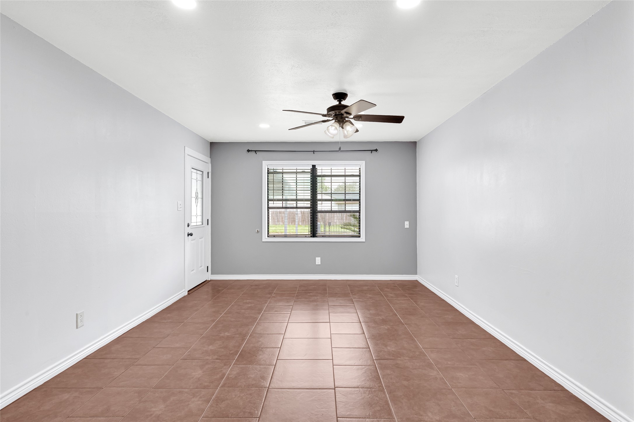 710 Woodhue Street Channelview, TX 77530 - Photo 5 of 26
