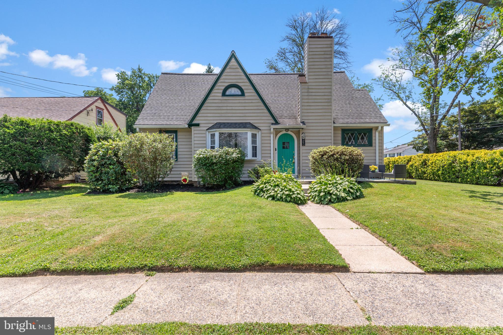 363 South Manoa Road Havertown, PA 19083 - Photo 1 of 25