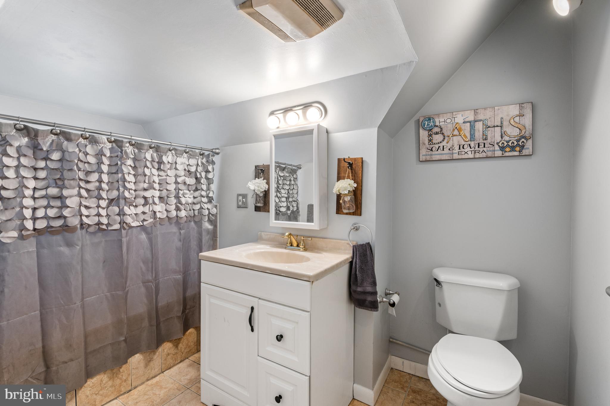 363 South Manoa Road Havertown, PA 19083 - Photo 16 of 25