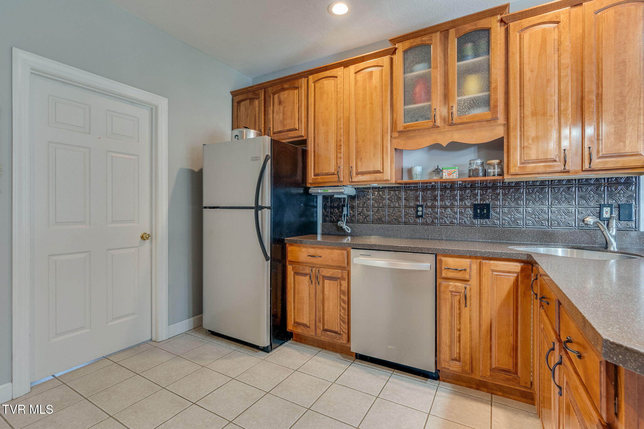 1423 Walnut Grove Road Jonesborough, TN 37659 - Photo 16 of 53 015