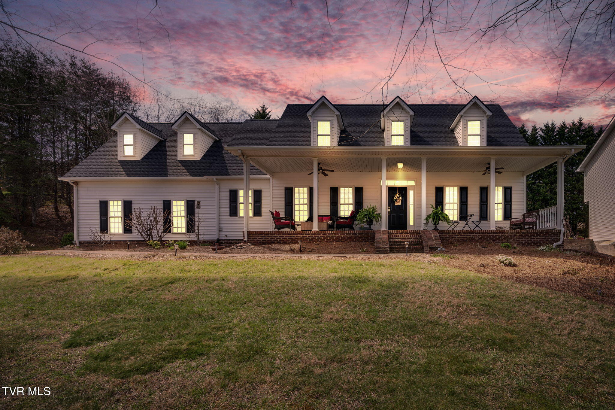 1423 Walnut Grove Road Jonesborough, TN 37659 - Photo 2 of 53 001a