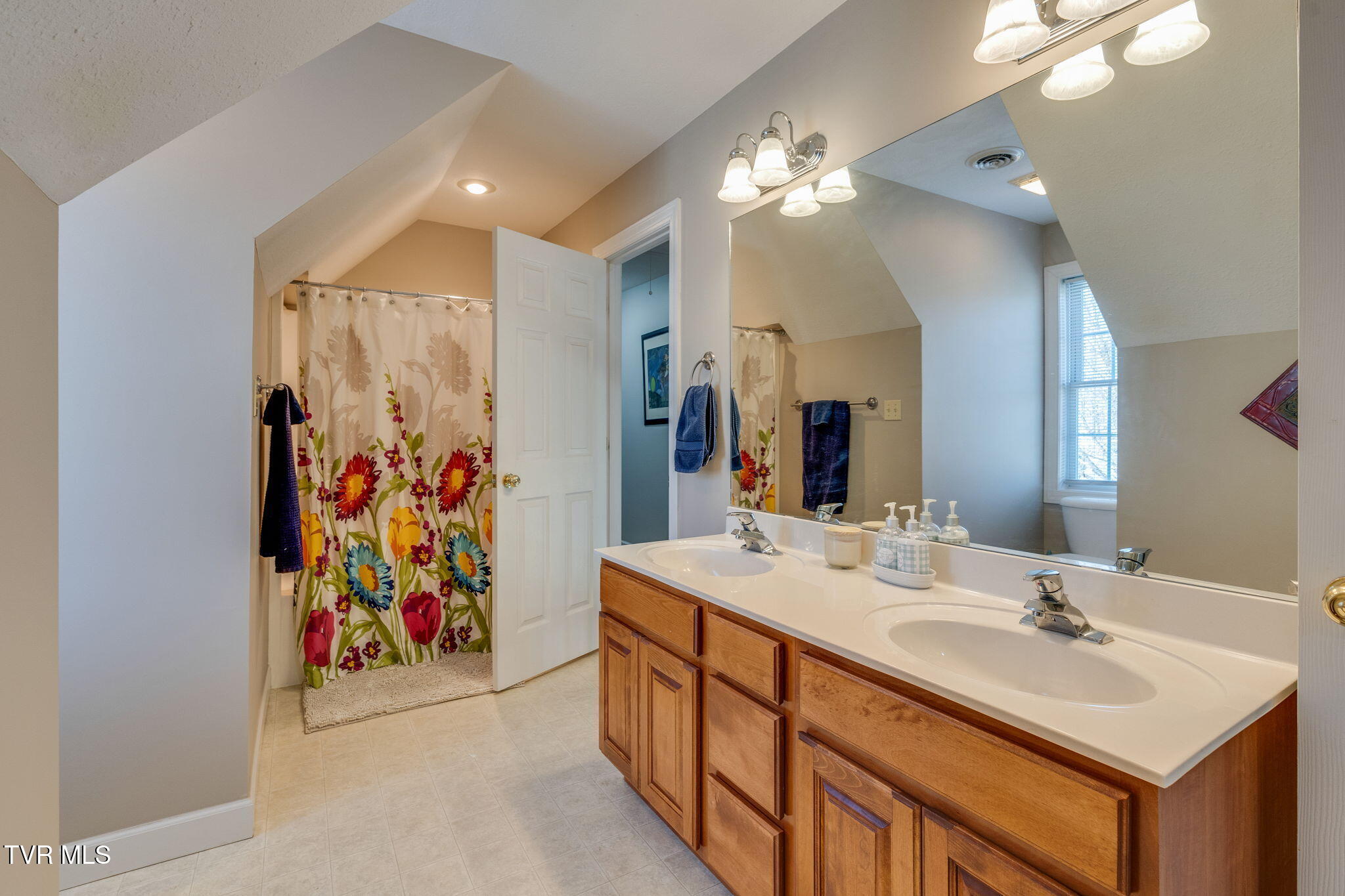 1423 Walnut Grove Road Jonesborough, TN 37659 - Photo 35 of 53 034
