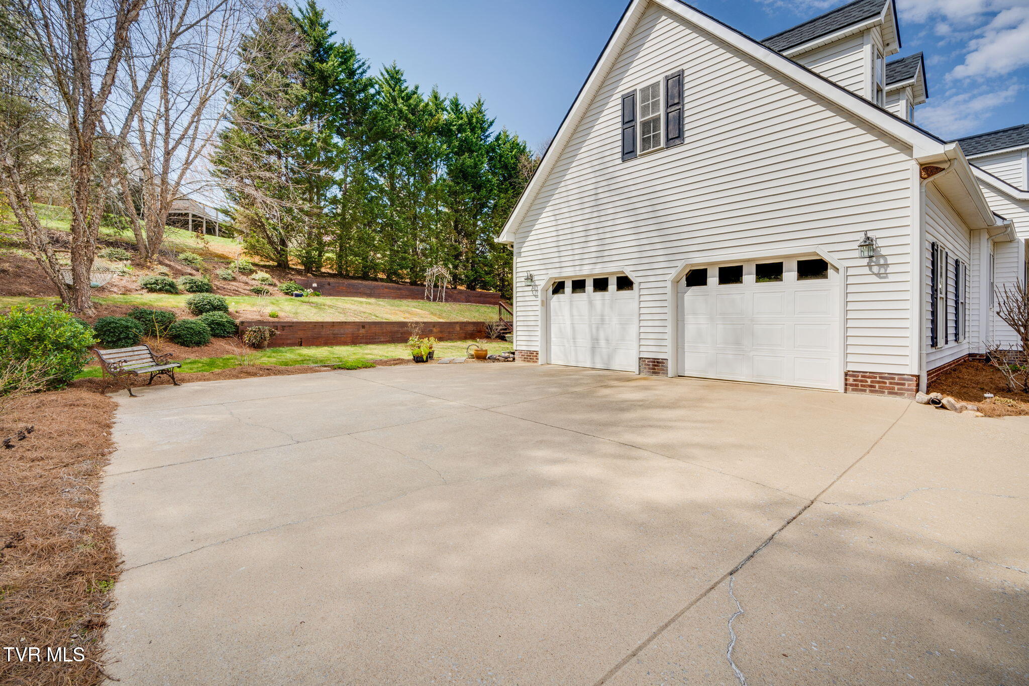 1423 Walnut Grove Road Jonesborough, TN 37659 - Photo 41 of 53 040