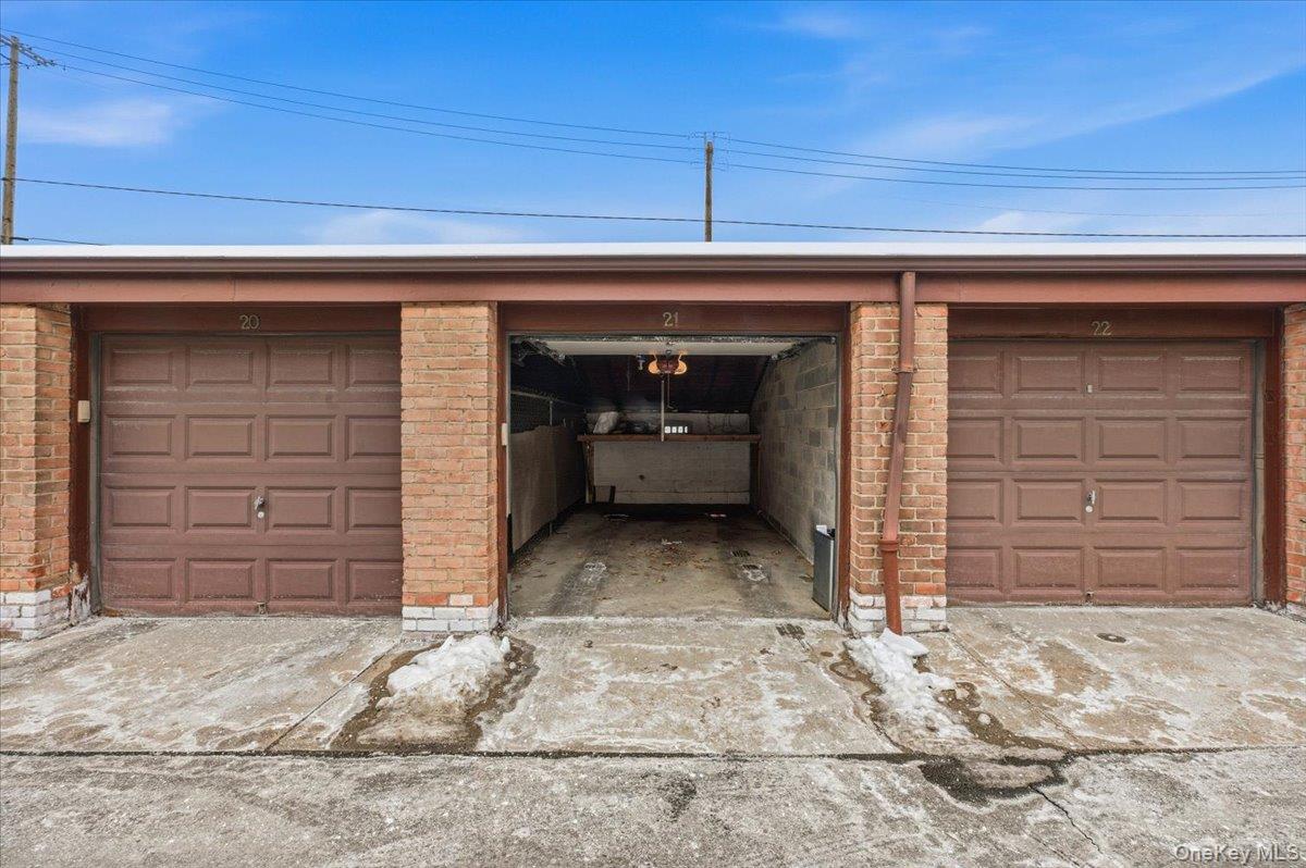 6 Birchwood Court, Unit 5B Mineola, NY 11501 - Photo 13 of 13 a view of room with closet and bathroom