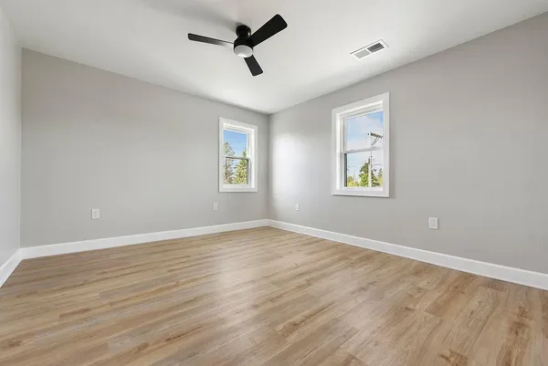 $365,000 | 1076 Chapel Road, Monaca, PA 15061