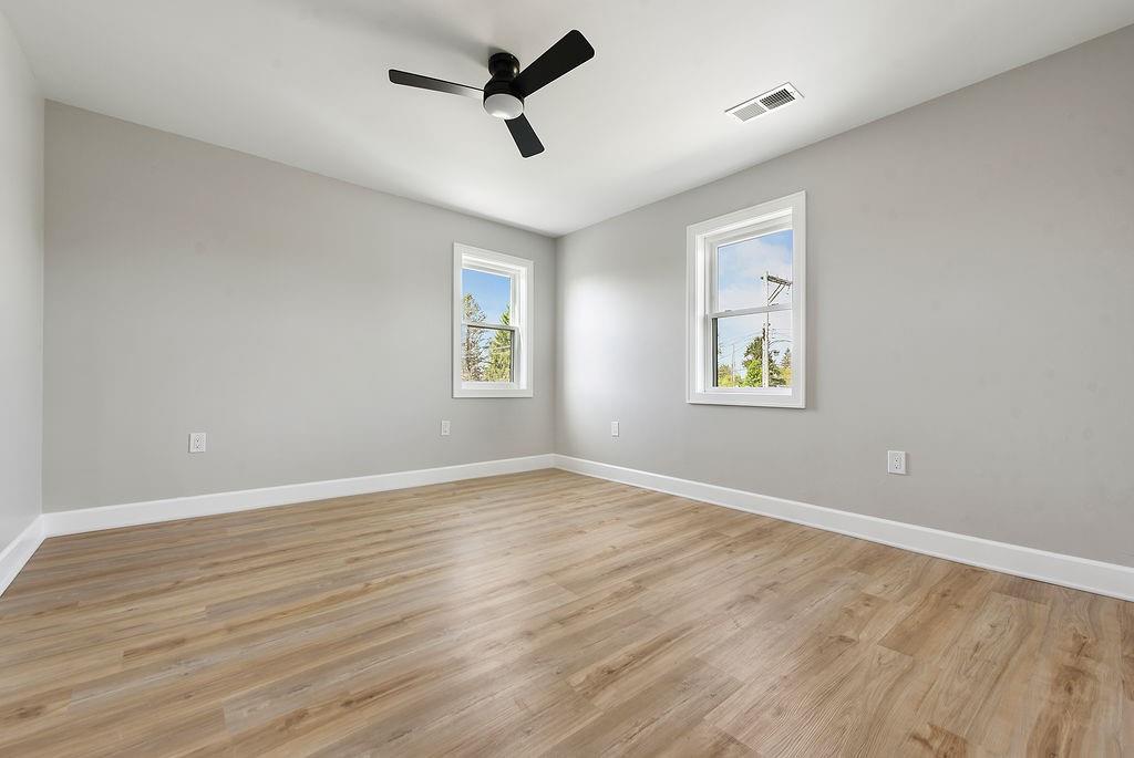 1076 Chapel Road Monaca, PA 15061 - Photo 13 of 35