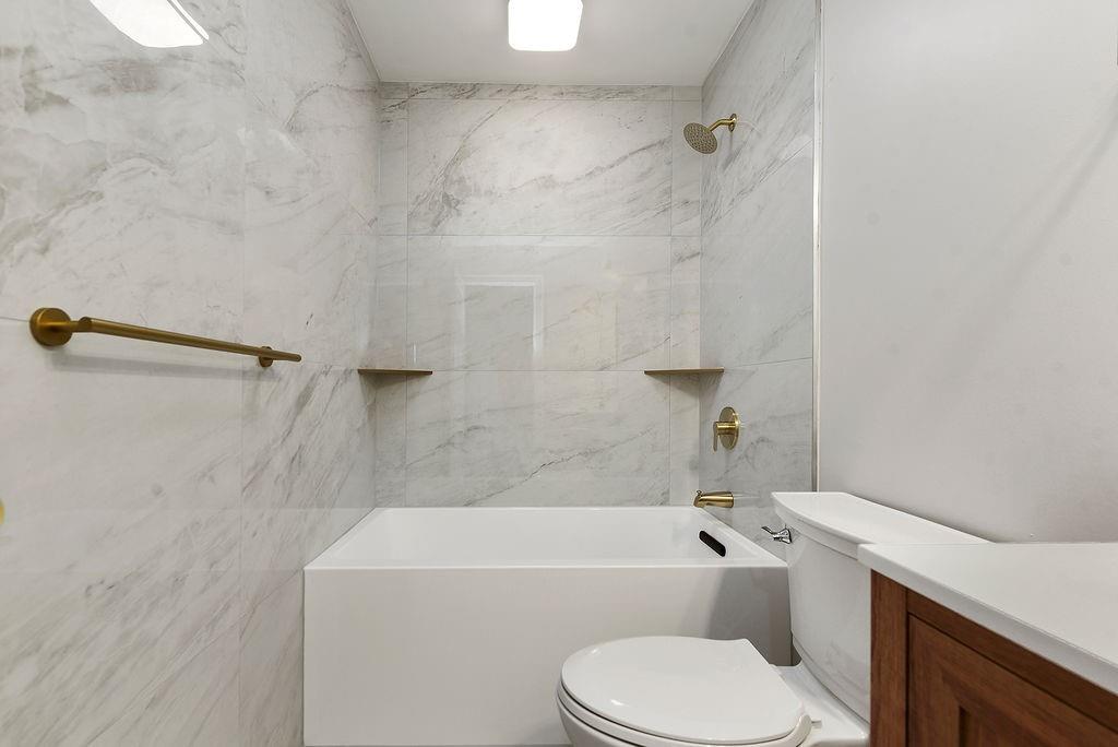 1076 Chapel Road Monaca, PA 15061 - Photo 18 of 35
