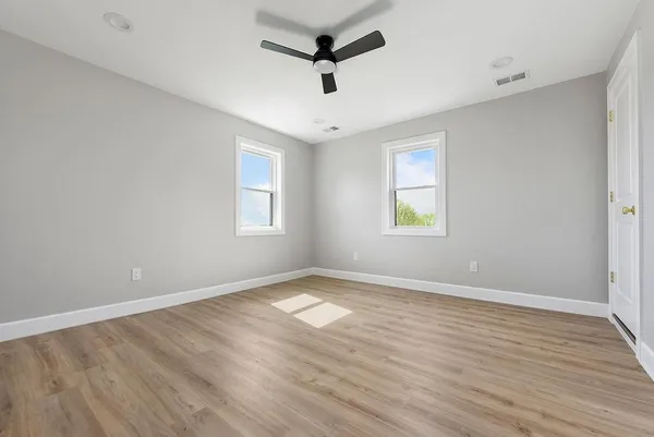 $365,000 | 1076 Chapel Road, Monaca, PA 15061