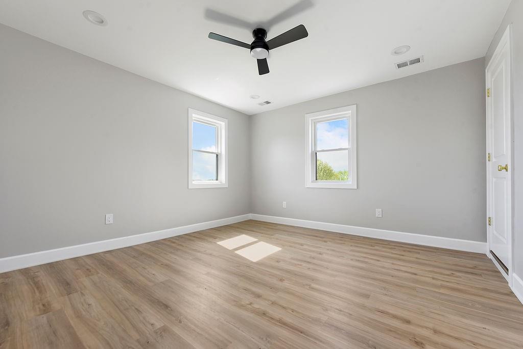 1076 Chapel Road Monaca, PA 15061 - Photo 19 of 35
