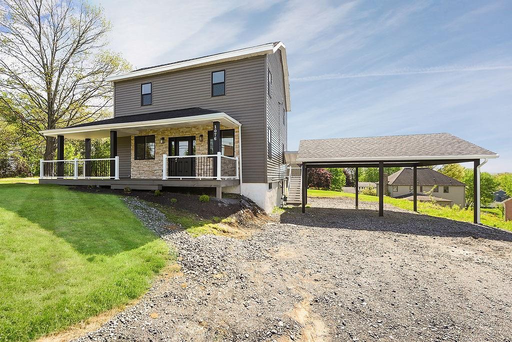 1076 Chapel Road Monaca, PA 15061 - Photo 2 of 35