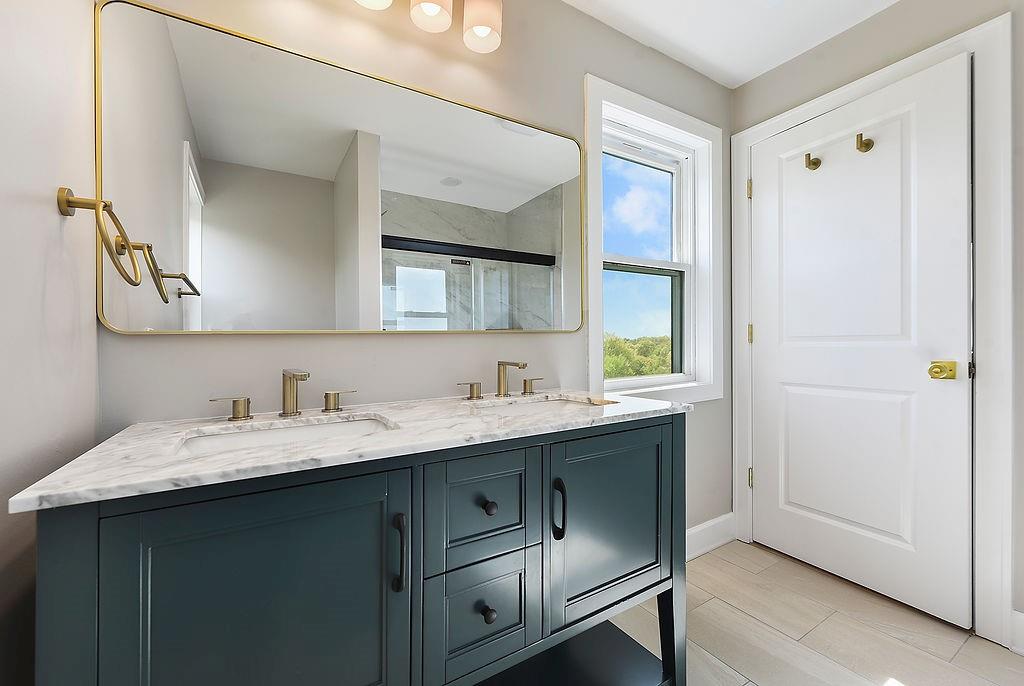 1076 Chapel Road Monaca, PA 15061 - Photo 24 of 35