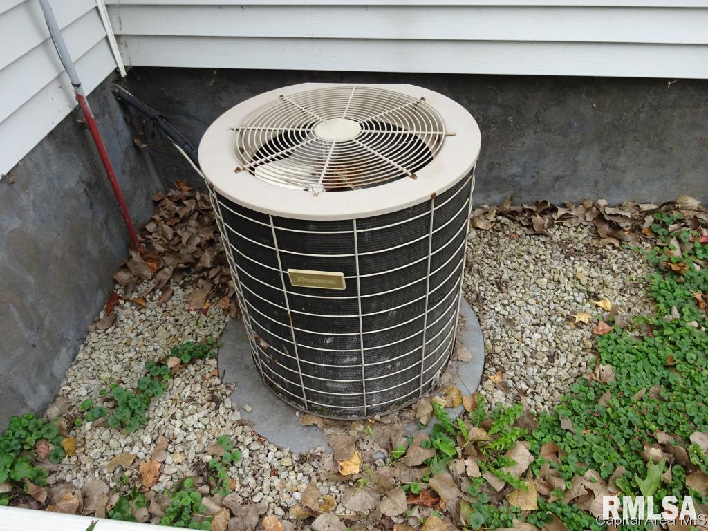 1727 South 9th Street Springfield, IL 62703 - Photo 31 of 34