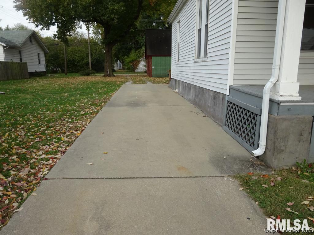 1727 South 9th Street Springfield, IL 62703 - Photo 6 of 34