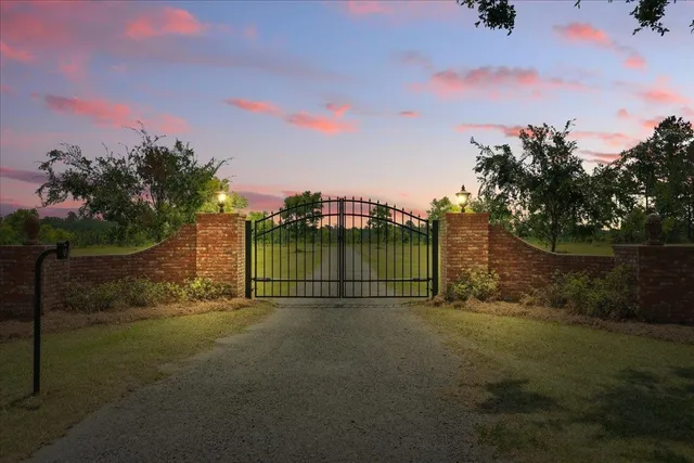 $3,285,000 | 1706 Northwest Radford Denson Road, Greenville, FL 32331