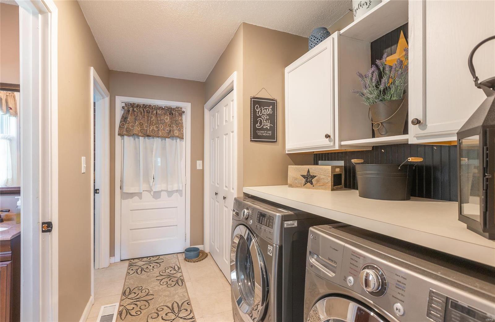 30664 Delhi Road Brighton, IL 62012 - Photo 23 of 50
