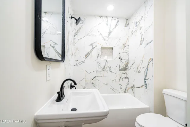 $1,400 | 906 Priscilla Lane, Lafayette, LA 70501